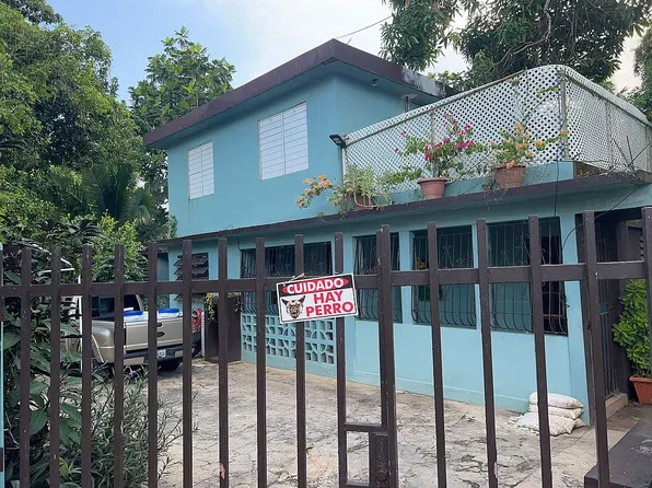 Pueblo Nuevo Calle A 9, Vega Baja, PR 00693