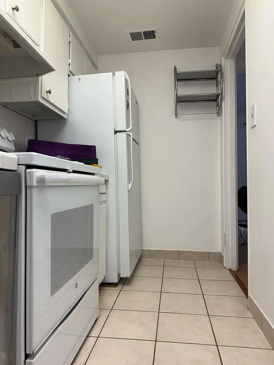 Building Photo - 2916 Peyton Randolph Dr #101