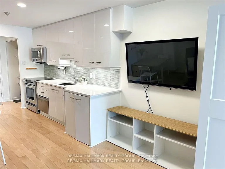 202 Saint Patrick St #12 — Photo 10