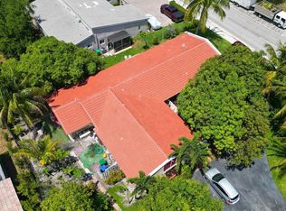 10511 NW 43rd Ct, Pompano Beach, FL 33065
