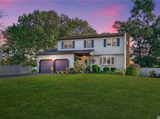 77 Wicks Path, Commack, NY 11725