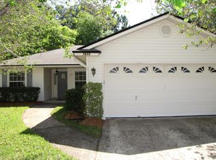 7655 Fawn Lake Dr N, Jacksonville, FL 32256