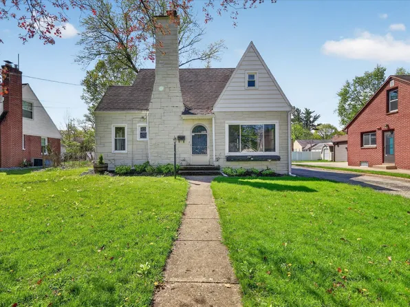 1422 Reycraft Dr, Kalamazoo, MI 49001