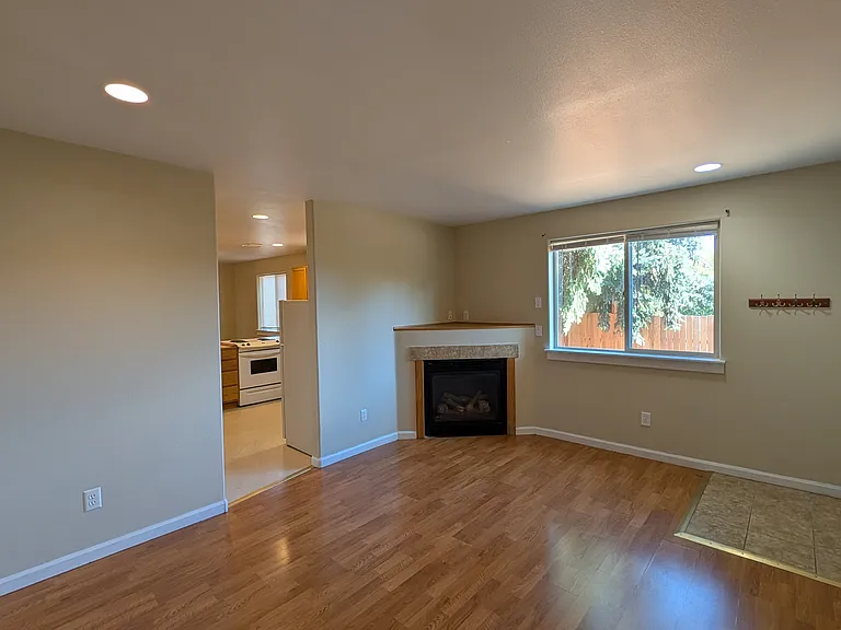 2460 E Whiteaker Ave #2460 — Photo 3