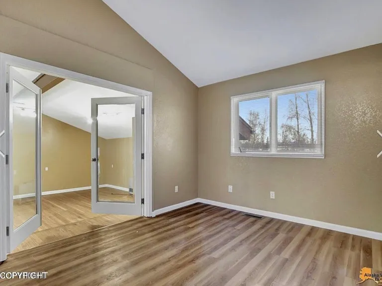 2905 Turnagain St — Photo 27