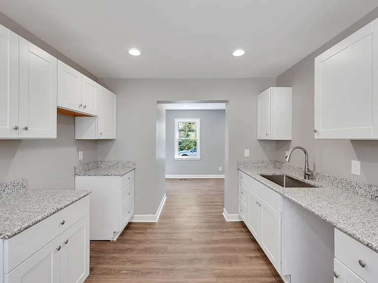 7108 Hicks Ct — Photo 17