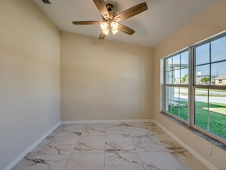3419-3421 SW 15th Pl — Photo 25
