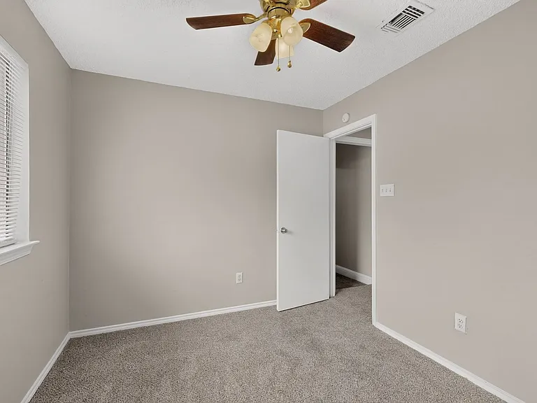 2521 Winter Oak St — Photo 28
