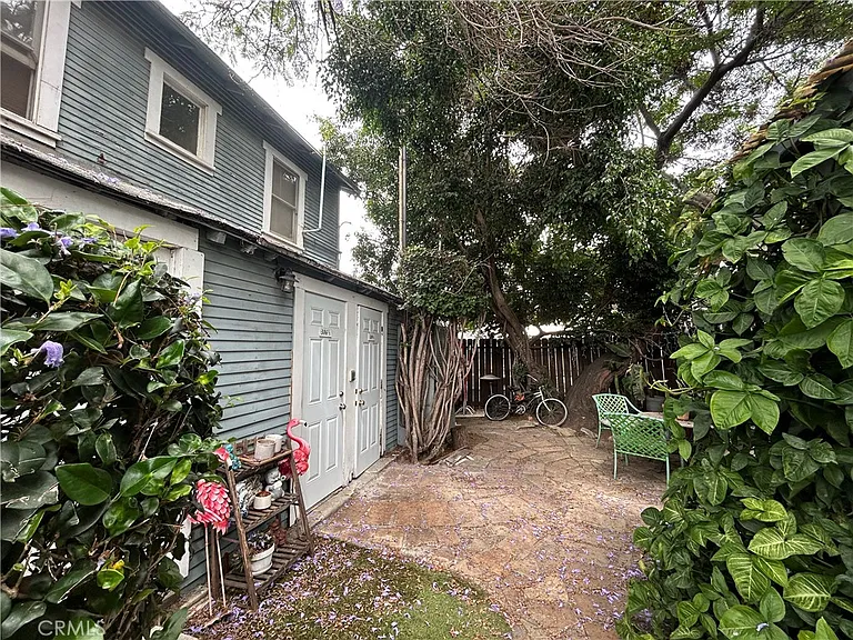 384 W 15th St — Photo 14