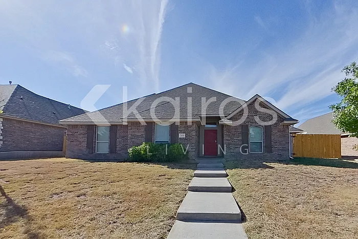 7406 Vail Dr — Photo 1