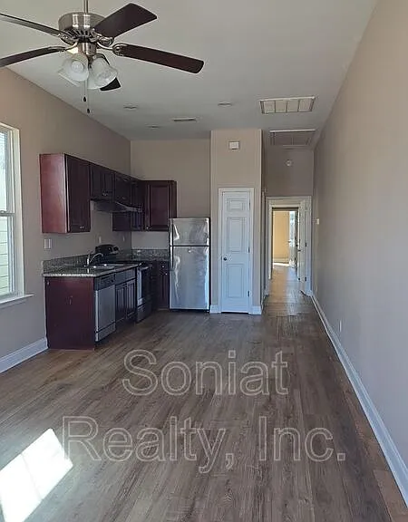 3931 Hamilton St — Photo 2