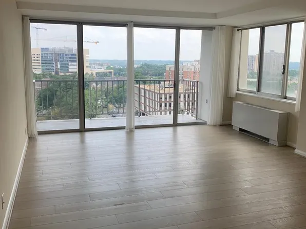 301 N Beauregard St APT 1001, Alexandria, VA 22312