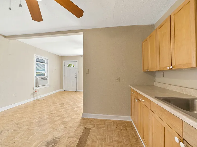 313 La Manda Blvd — Photo 9