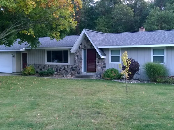 741 Shadybrook Dr, Holland, MI 49424
