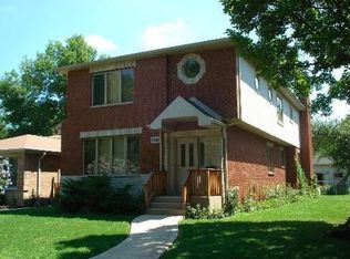 9043 Forestview Rd, Evanston, IL 60203