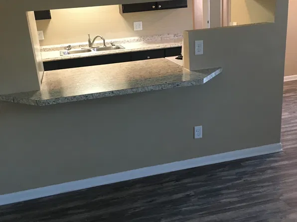 311 Marlboro Ct #311, Tecumseh, MI 49286