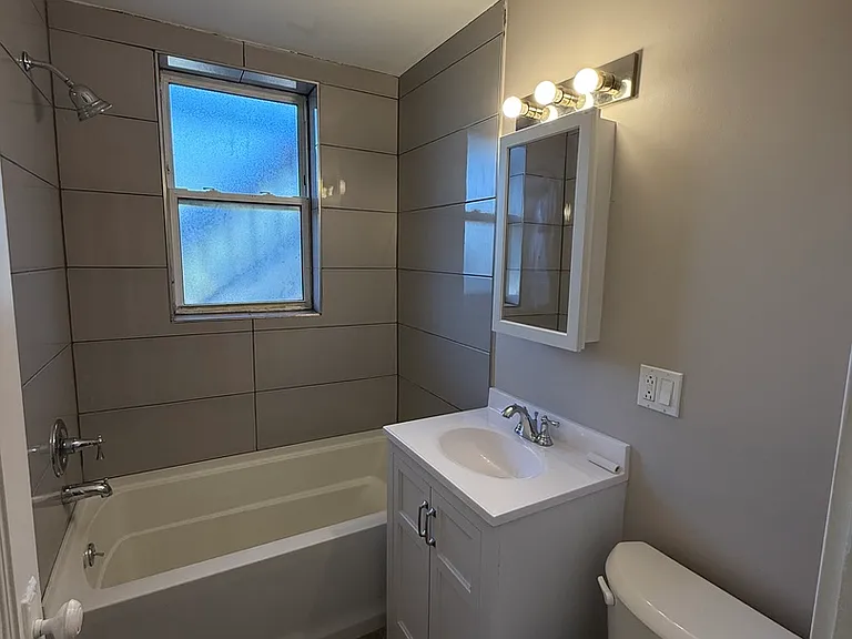 3901 W Division St #1150 — Photo 9