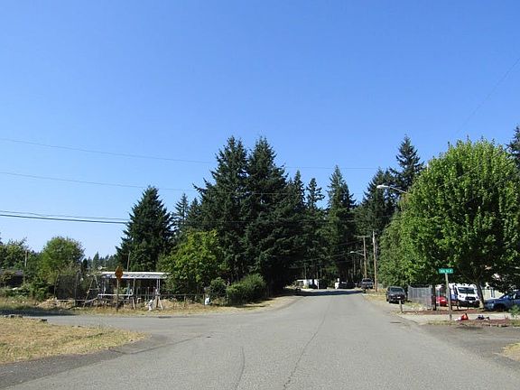 5th image of 10509 210th Ave E
