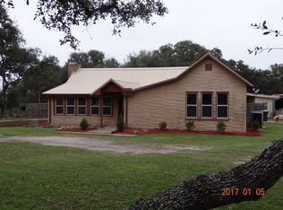 167 Oak Hill Dr, Beeville, TX 78102