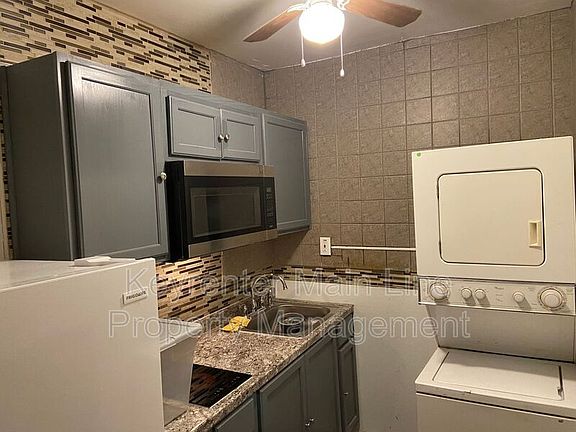 5th image of 250 E Eleanor St #1M