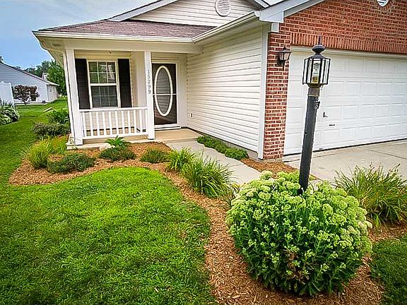 3rd image of 15299 Fawn Meadow Dr