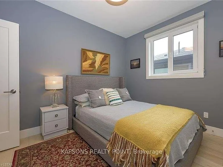 2368 Red Thorne Ave — Photo 16