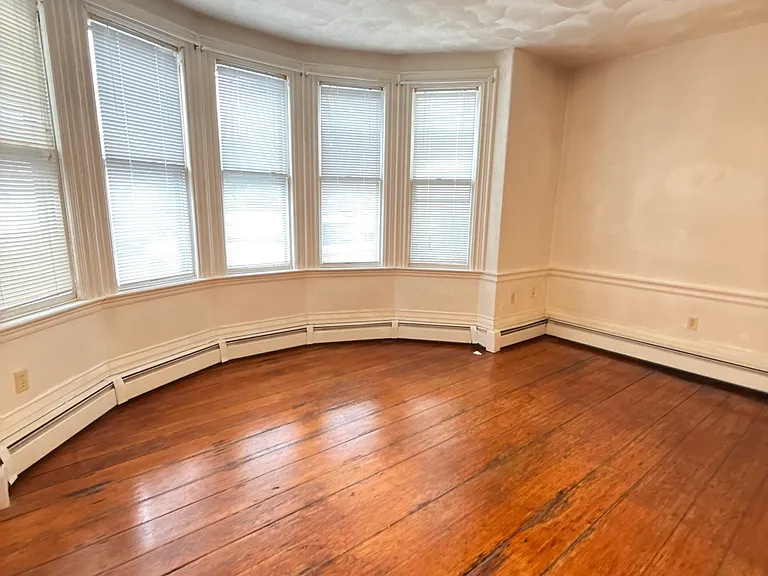 313 Essex St #104 — Photo 5