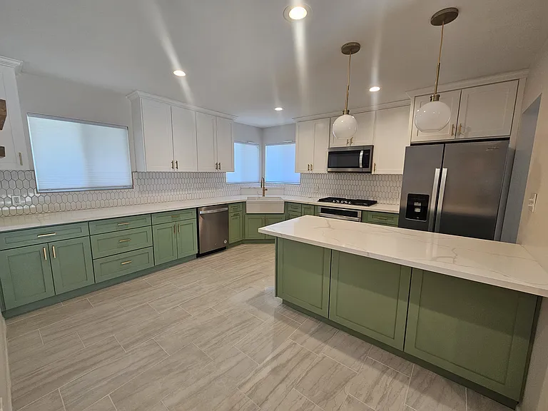 7618 Cleargrove Dr — Photo 4