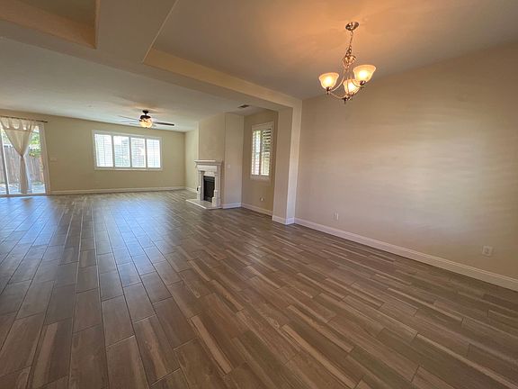 4th image of 10605 Villa Hermosa Dr