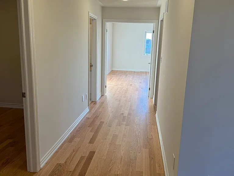 33 Rochester Dr — Photo 10