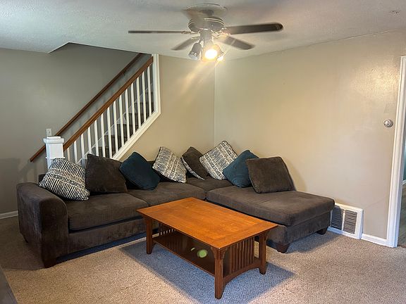 2nd image of 1536 W 45th St #1536