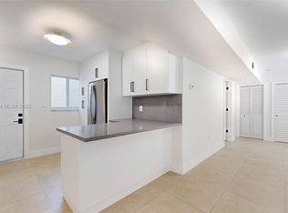 3556 SW 26th St #0, Miami, FL 33133