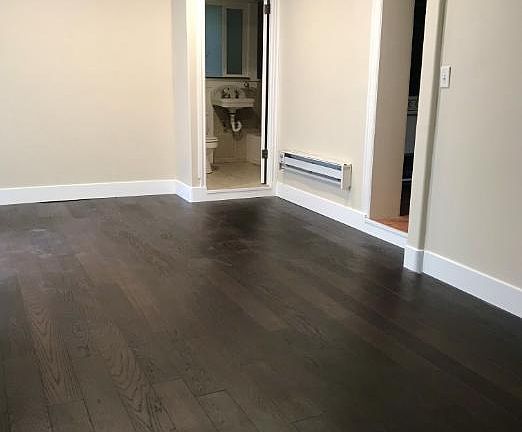 4th image of 918 Palm Ave #1/2