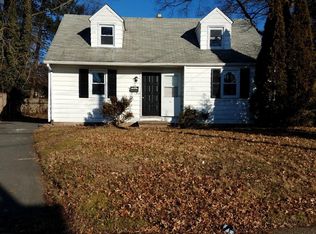 34 Pennwood Dr, Trenton, NJ 08638