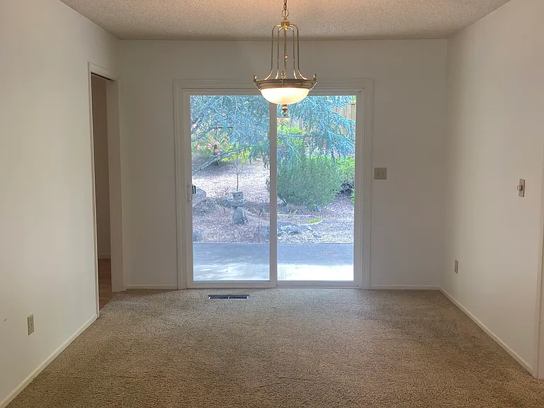 7358 Oakmont Dr — Photo 5