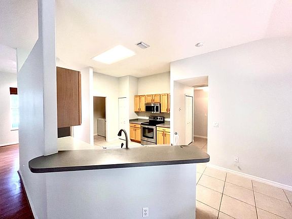 5th image of 4461 8th Ln SW