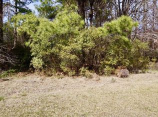 2200 Caracara Dr, New Bern, NC 28560