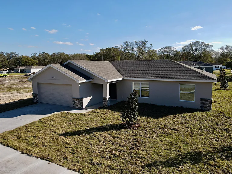438 Union Dr — Photo 4
