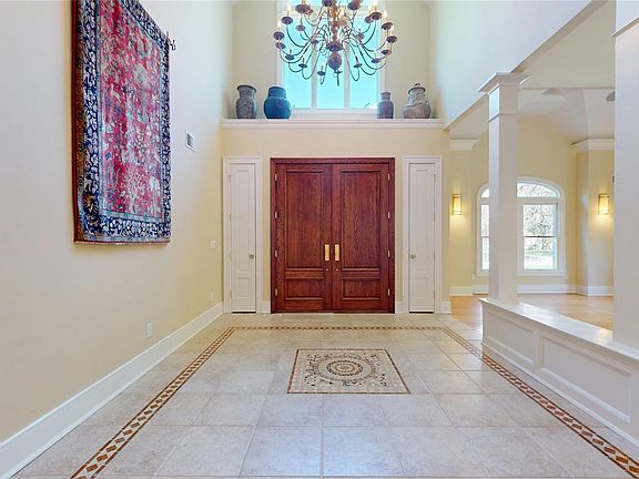 4th image of 23 Overbrook Lane