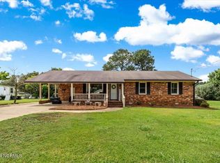 129 E Pine Forest Rd, Mount Olive, NC 28365