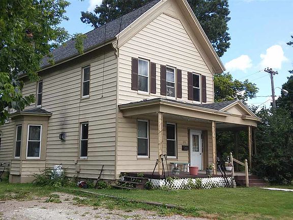 4th image of 293 E Main St