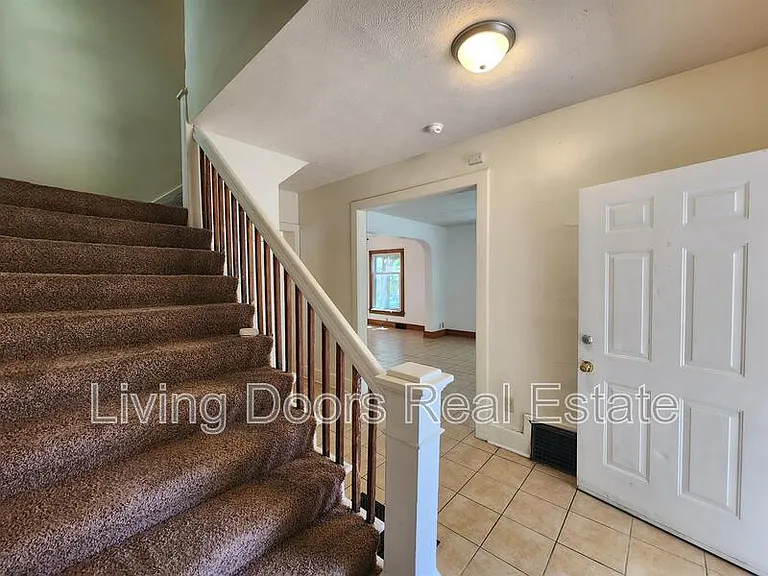 836 N 29th St — Photo 7