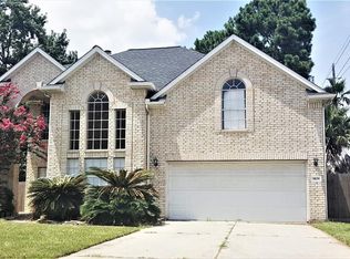 9839 Canterbury Dr, Humble, TX 77338