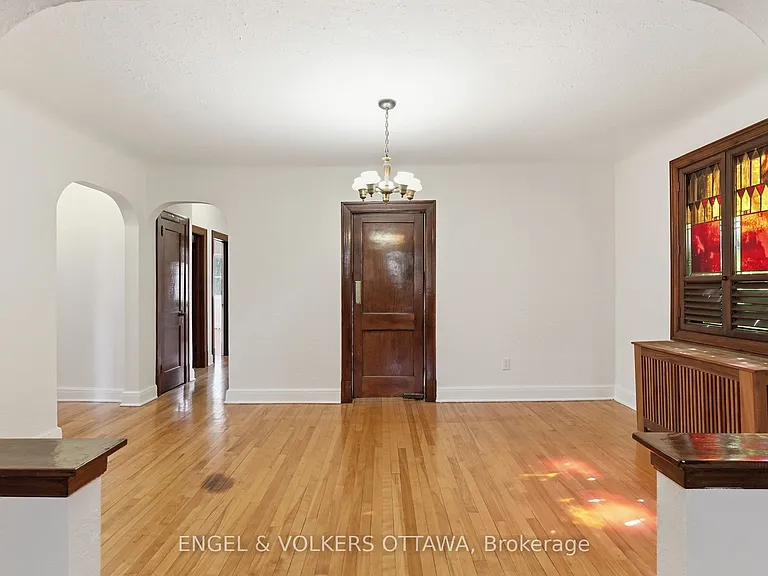 99 Charlotte St #3 — Photo 4