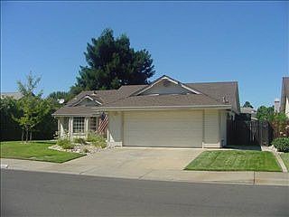 2nd image of 981 Northridge Dr