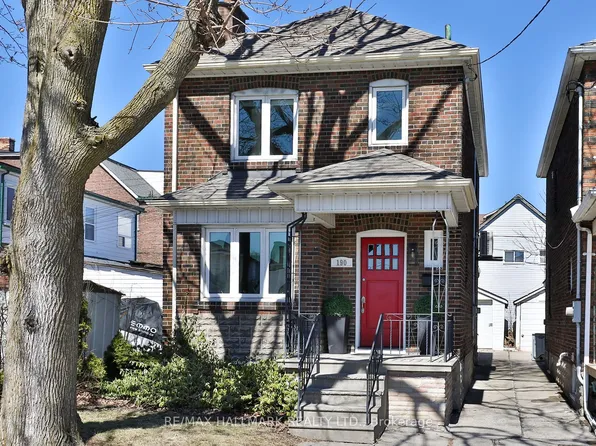 190 Pendrith St, Toronto, ON M6G 1S2