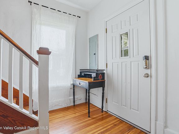 3rd image of 14 Jay Street