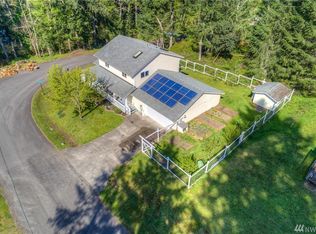 10520 100th St, Anderson Island, WA 98303