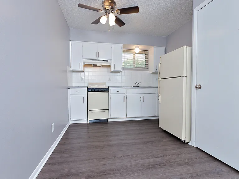Amidon Place Apartments — Photo 15