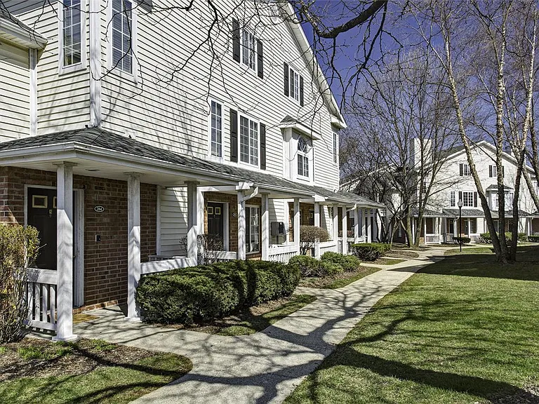 Arbors of Brookdale — Photo 23